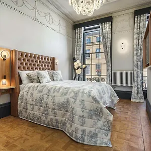 https://stylish-home-with-panoramic-views.edinburghhotelsuk.org